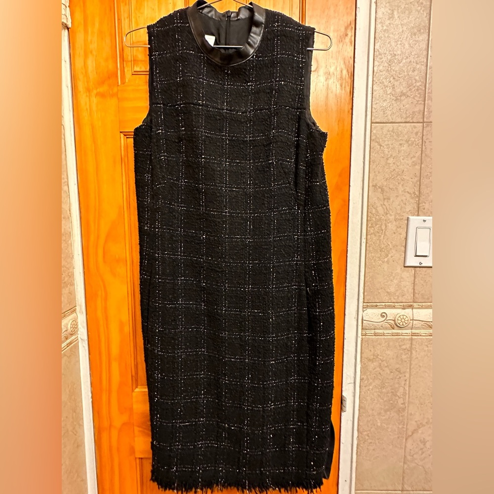 Akris Punto Sleeveless Black Dress size 8